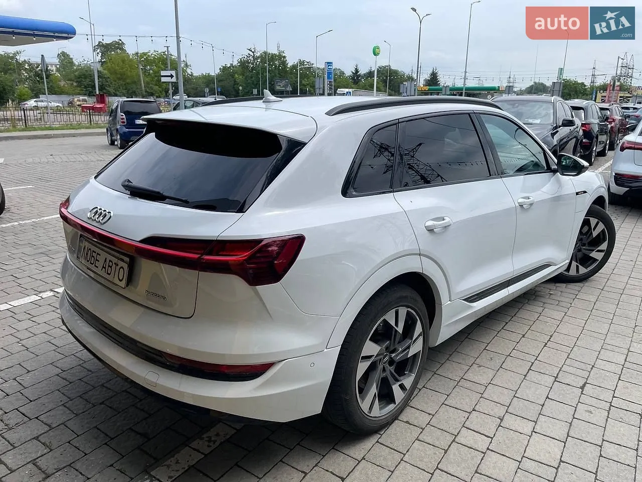 2021 Audi e-tron - мініатюра 3