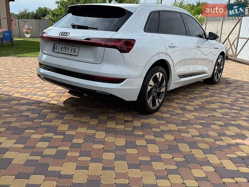 Внедорожник / Кроссовер Audi e-tron 2020 в Березане фото 4 Внедорожник / Кроссовер Audi e-tron 2020 в Березане