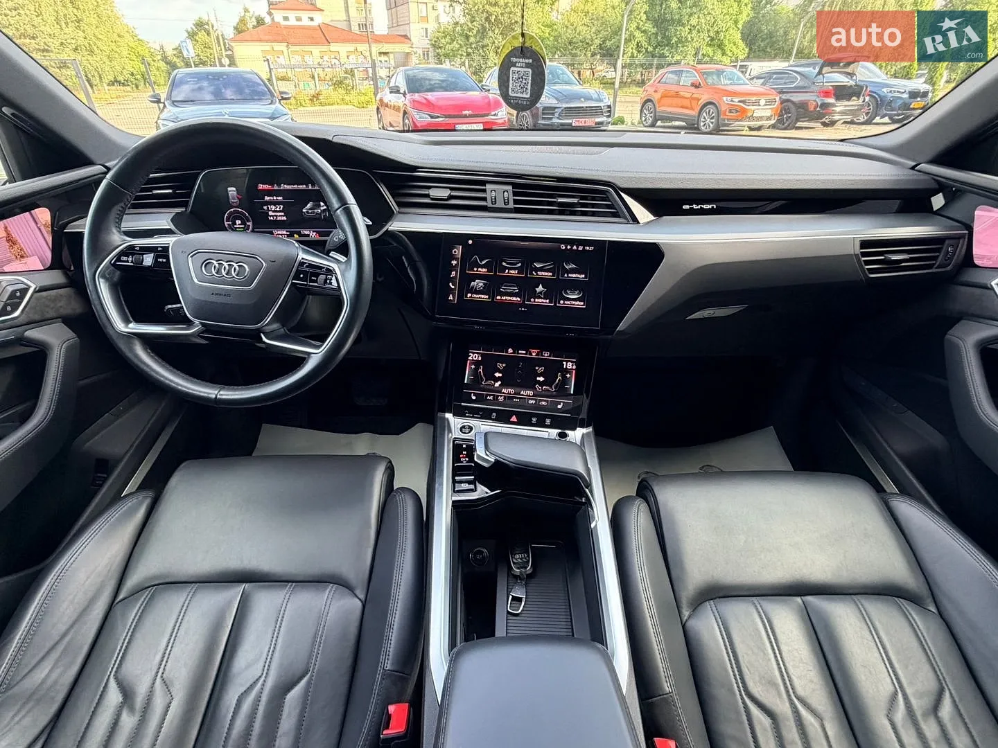 2020 Audi e-tron - мініатюра 19
