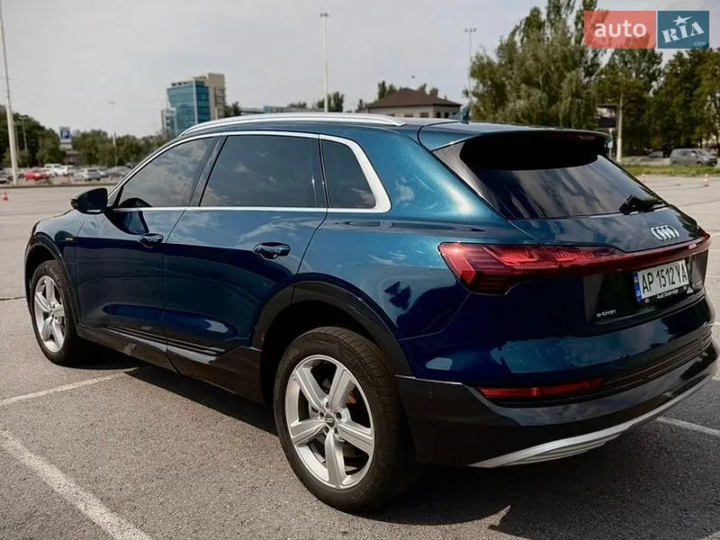 Audi e-tron 2020