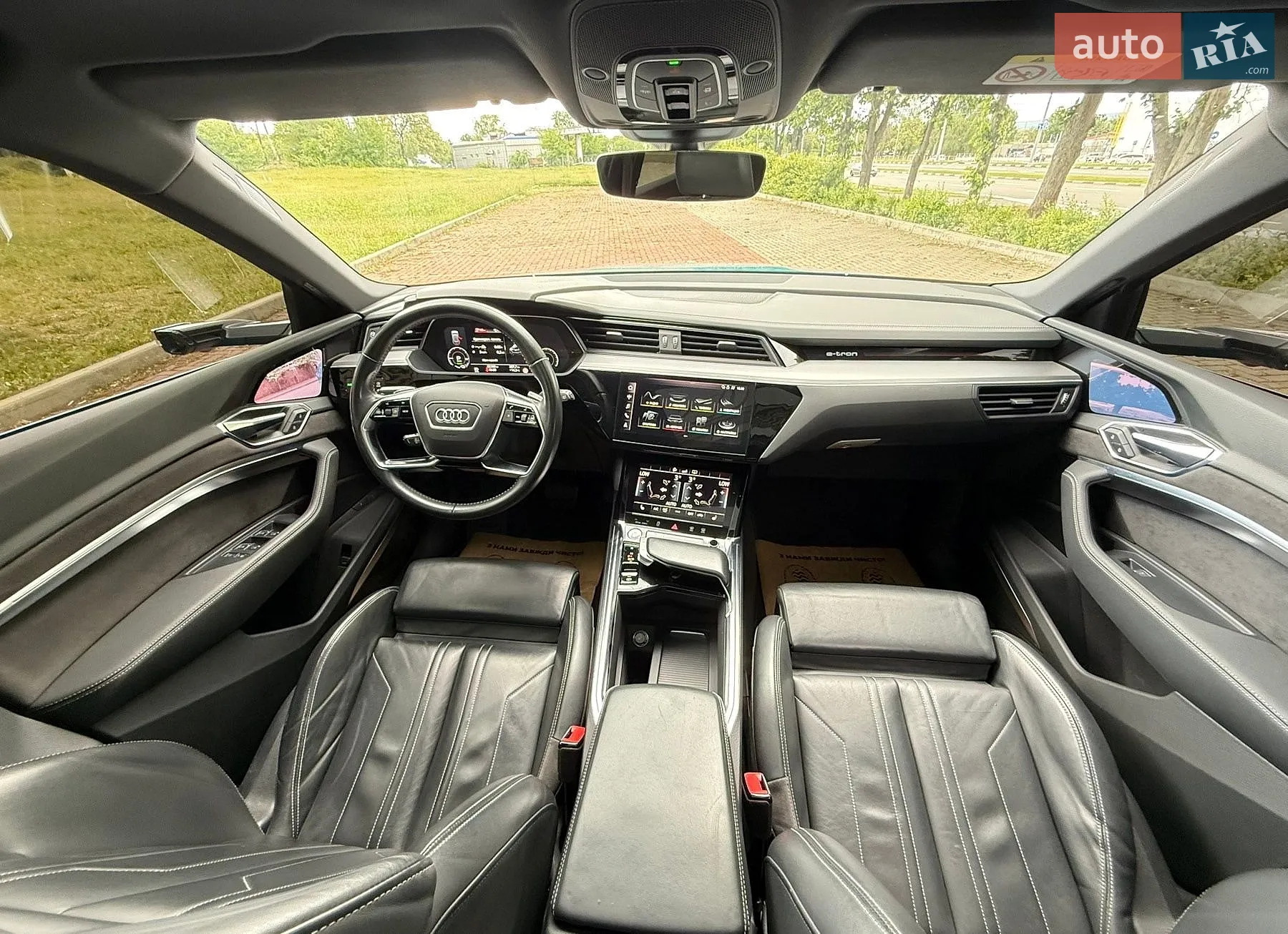 2019 Audi e-tron - мініатюра 32