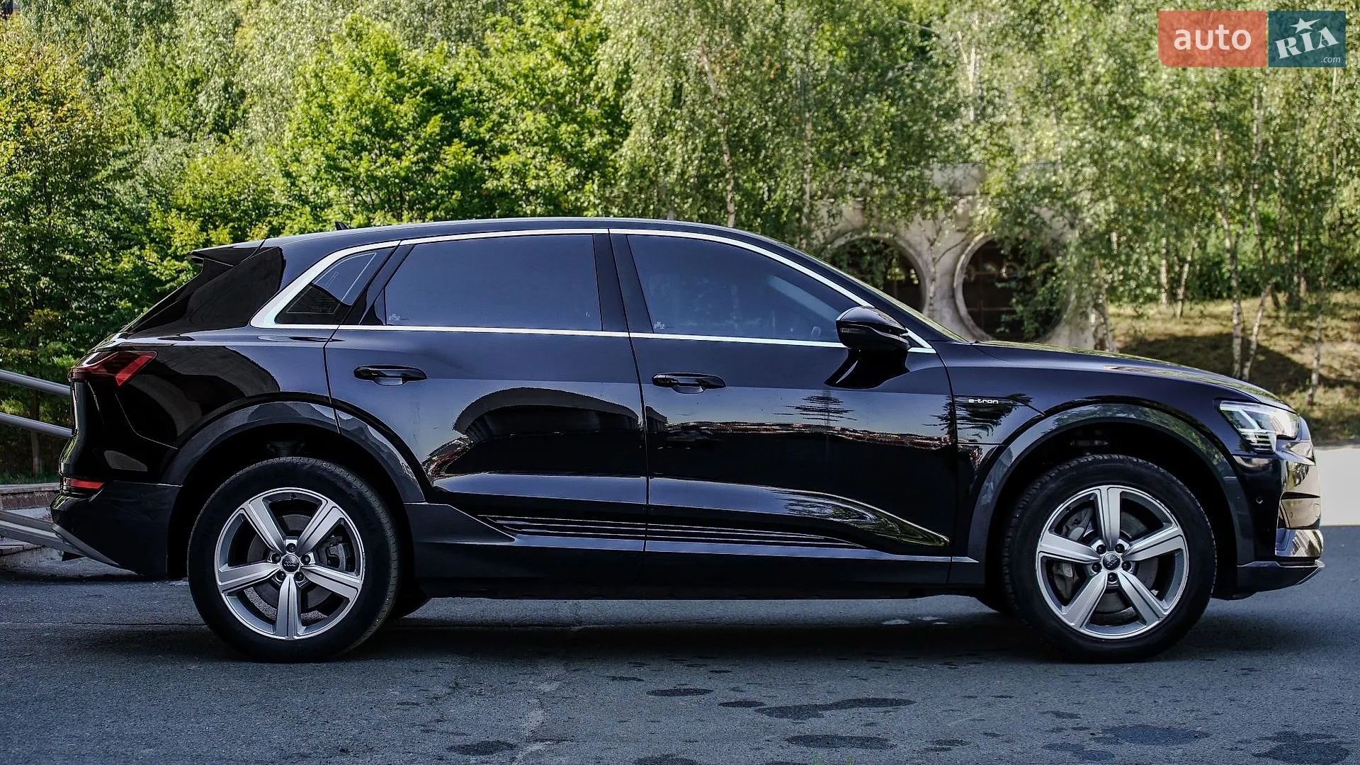 2019 Audi e-tron - мініатюра 10