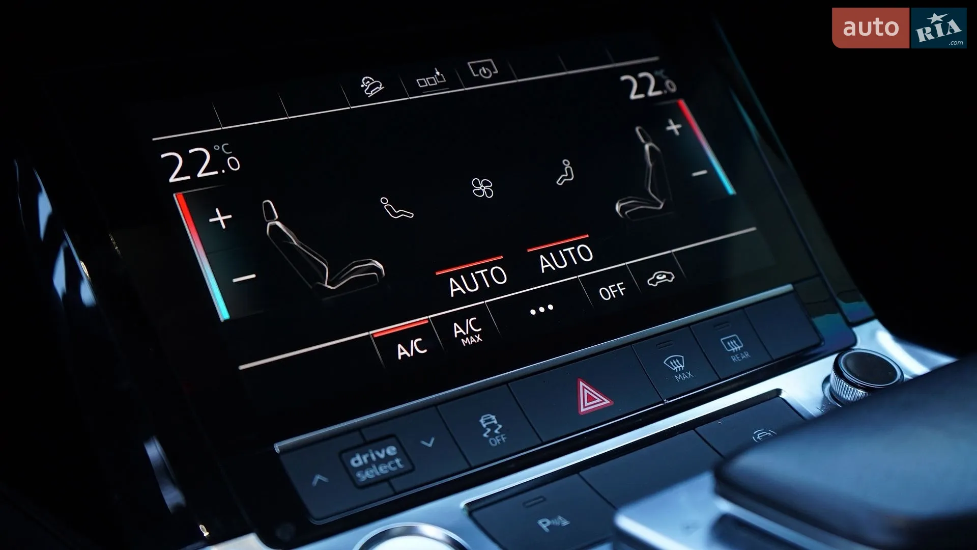 2019 Audi e-tron - мініатюра 21