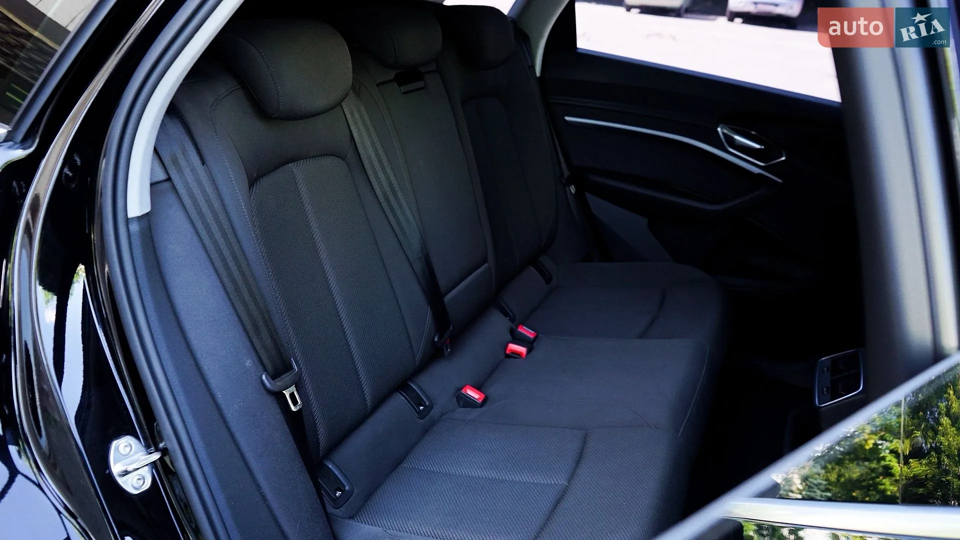 2019 Audi e-tron - мініатюра 25