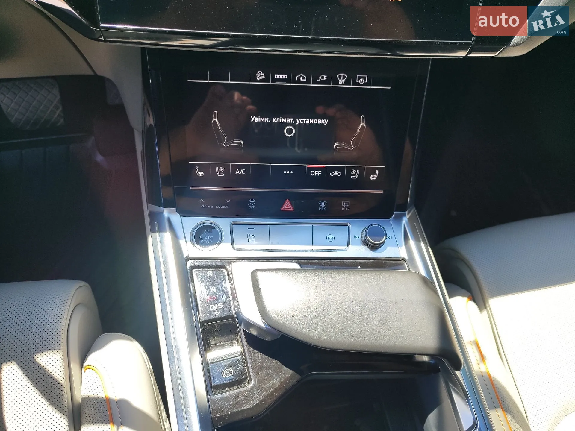 2022 Audi e-tron - мініатюра 18