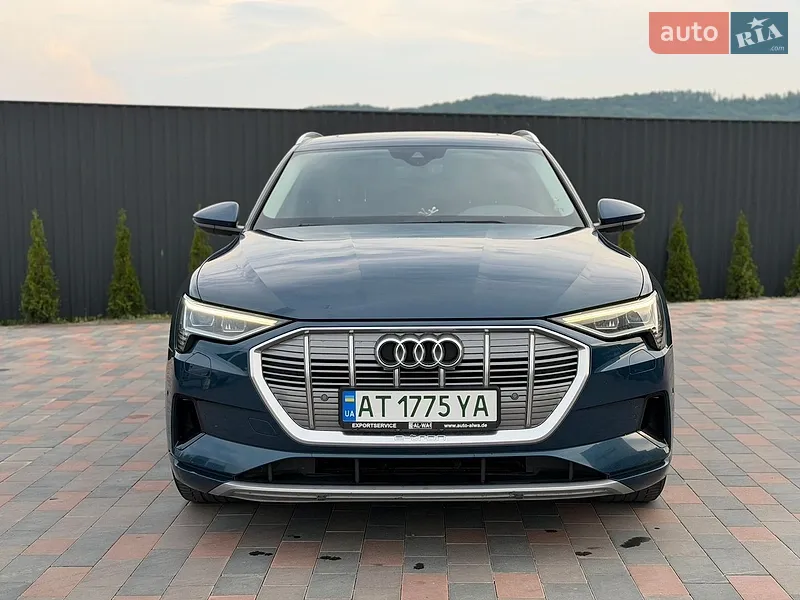 Audi e-tron 2019
