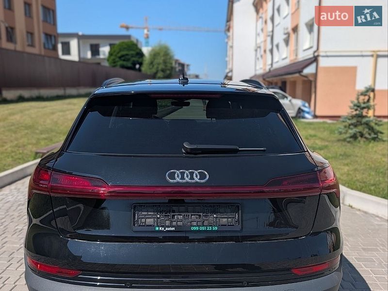 Внедорожник / Кроссовер Audi e-tron 2022 в Львове