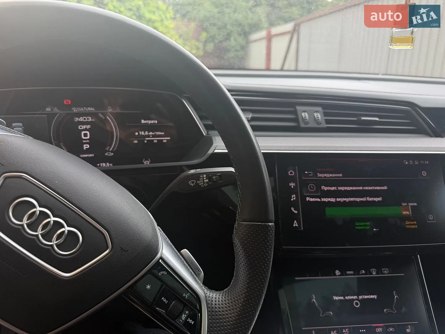 2022 Audi e-tron - мініатюра 3