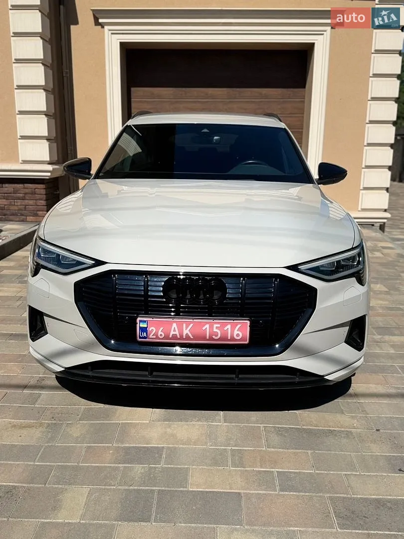 2019 Audi e-tron - мініатюра 5