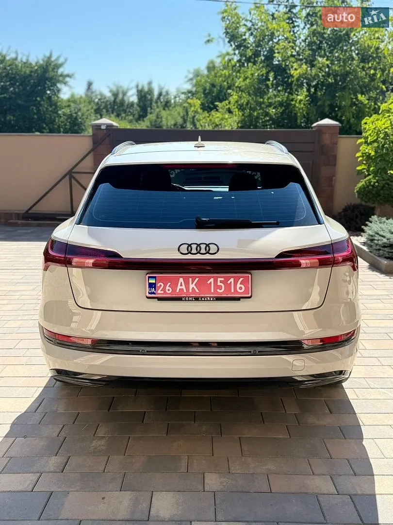 2019 Audi e-tron - мініатюра 20