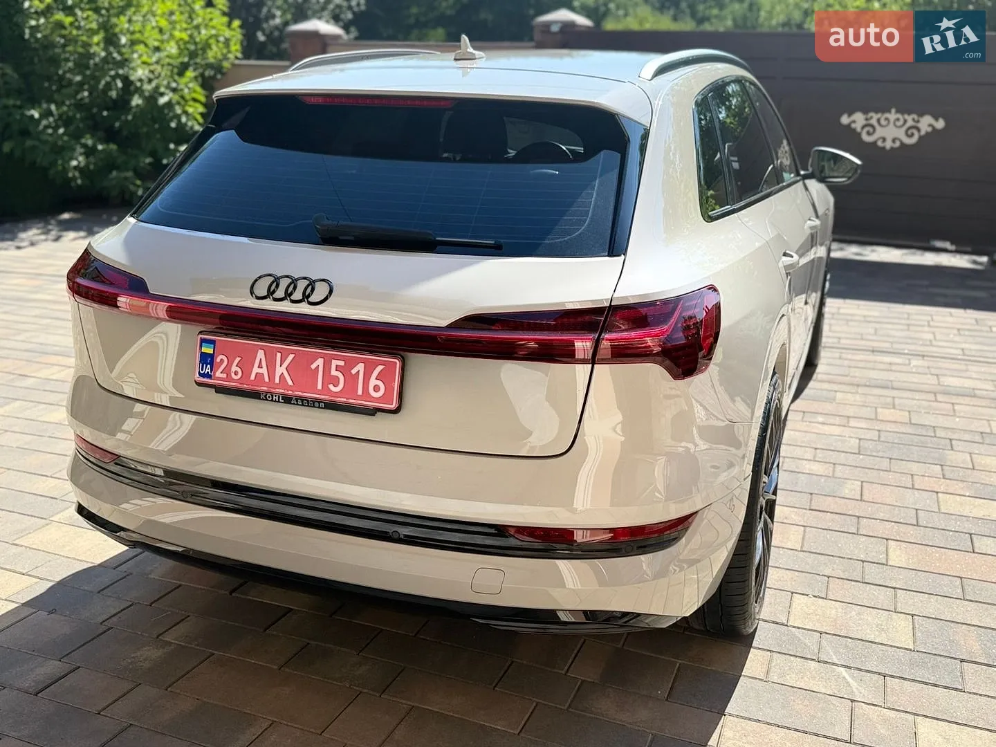 2019 Audi e-tron - мініатюра 21