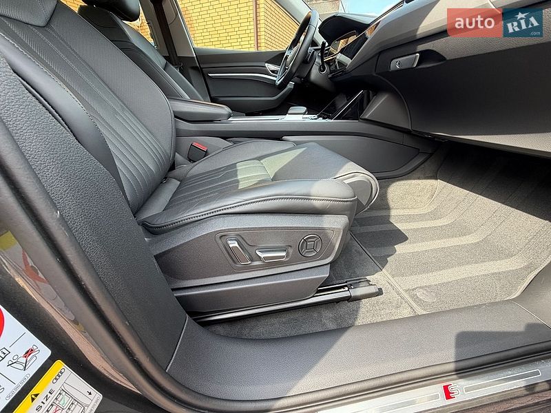 Внедорожник / Кроссовер Audi e-tron 2022 в Луцке фото 49 Внедорожник / Кроссовер Audi e-tron 2022 в Луцке
