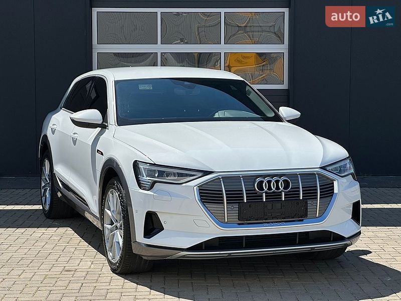 Внедорожник / Кроссовер Audi e-tron 2019 в Мукачево фото 15 Внедорожник / Кроссовер Audi e-tron 2019 в Мукачево