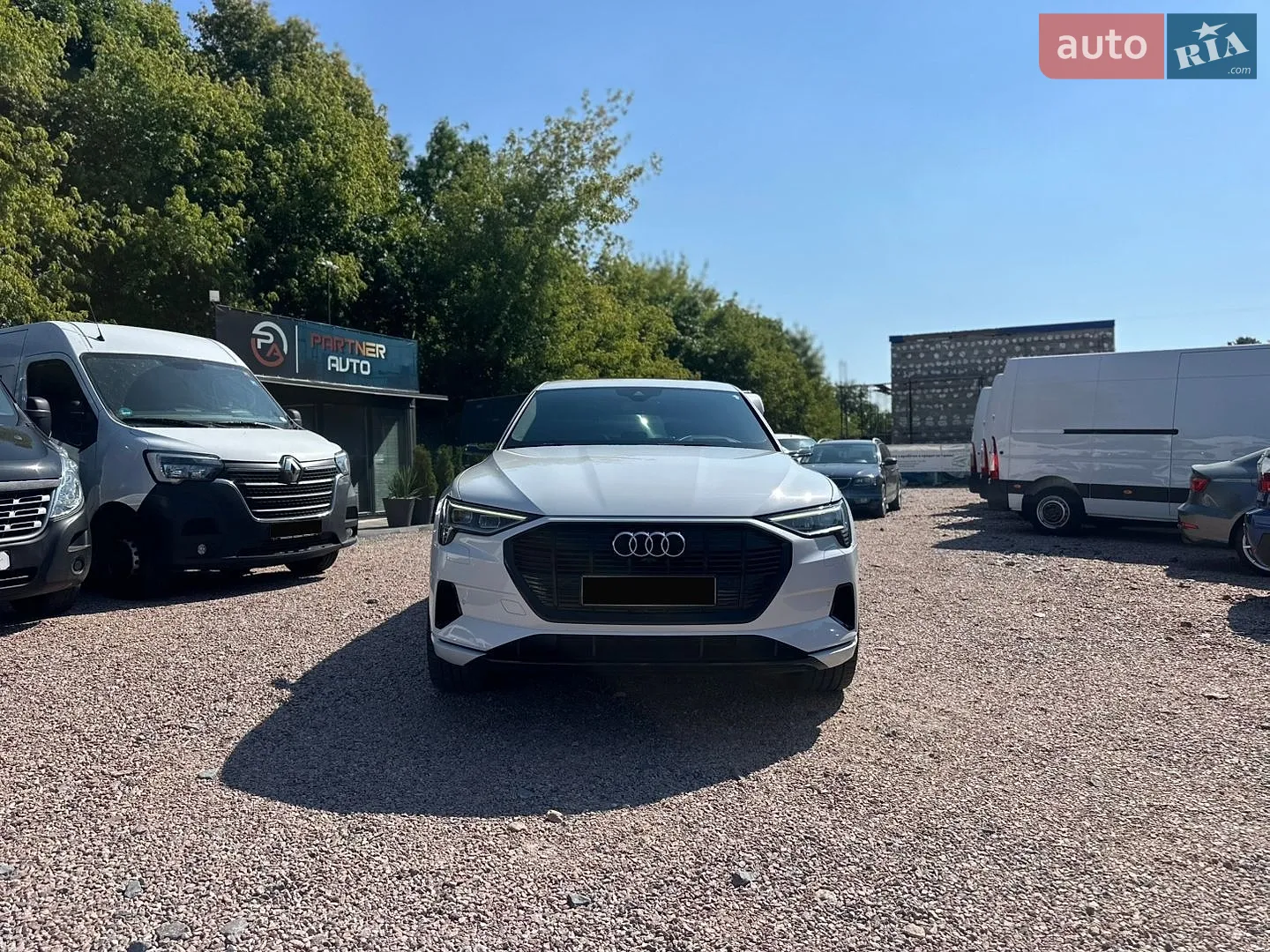 2019 Audi e-tron - мініатюра 3