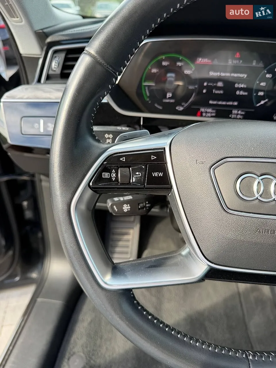 2020 Audi e-tron - мініатюра 27