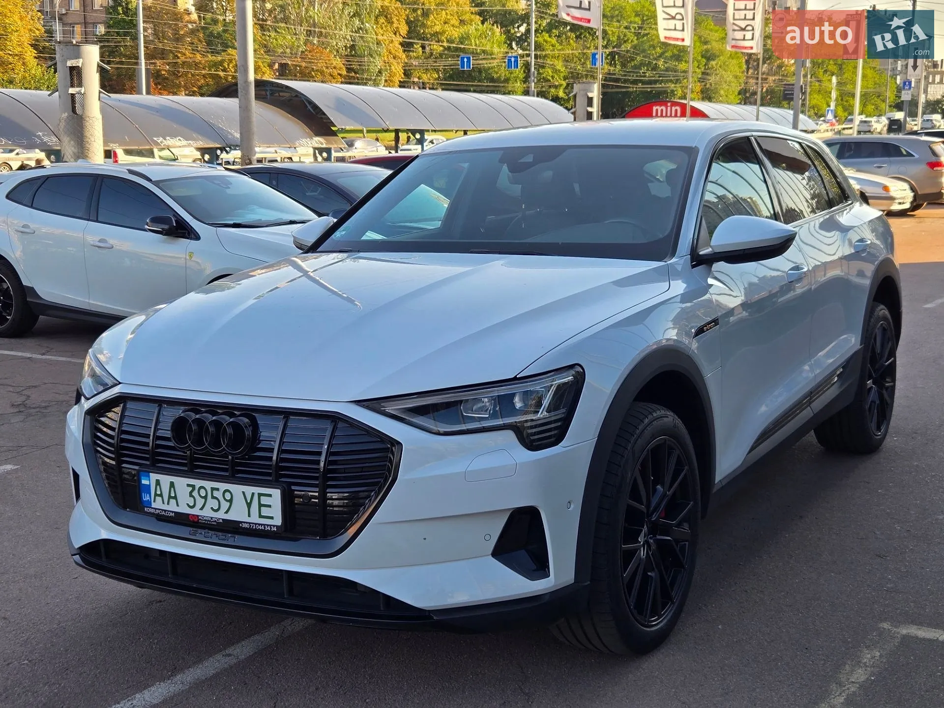 2021 Audi e-tron - мініатюра 2
