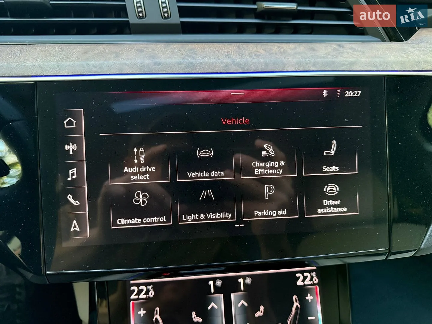 2020 Audi e-tron - мініатюра 105