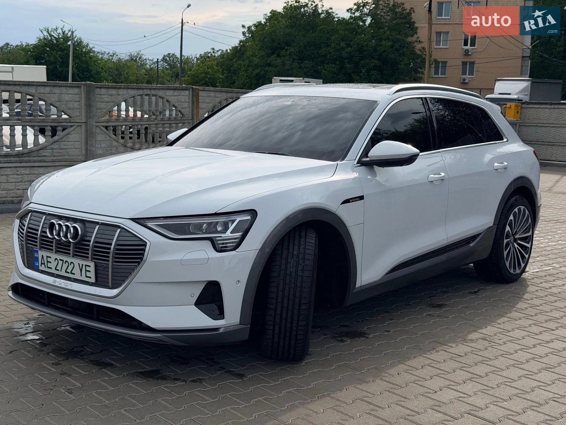 2019 Audi e-tron - мініатюра 3