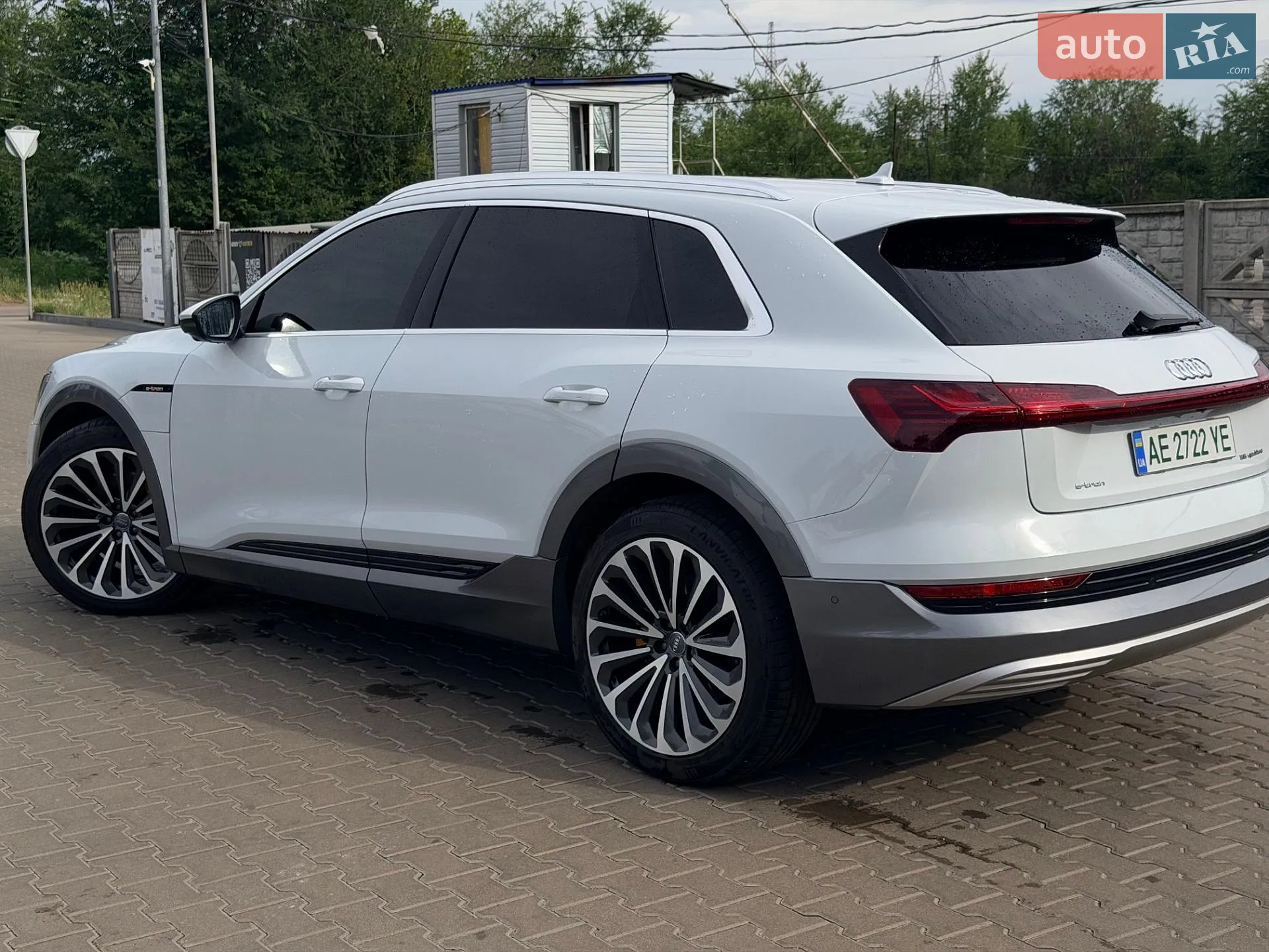 2019 Audi e-tron - мініатюра 8