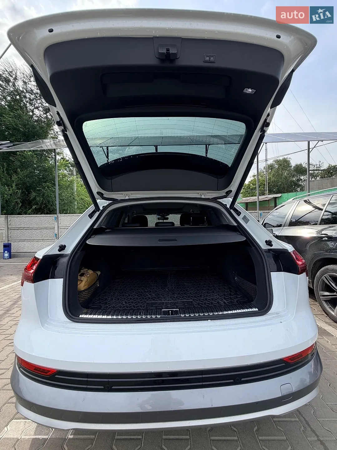 2019 Audi e-tron - мініатюра 10