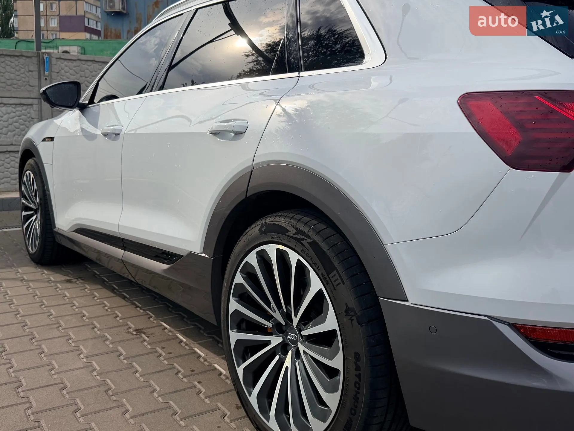 2019 Audi e-tron - мініатюра 9