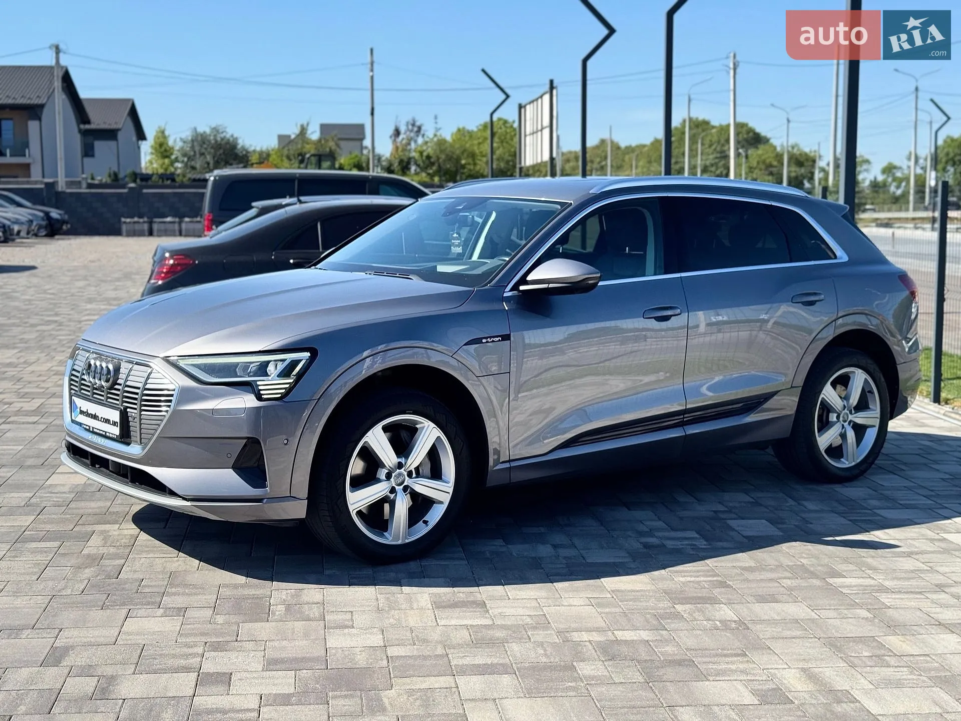 2019 Audi e-tron - мініатюра 9