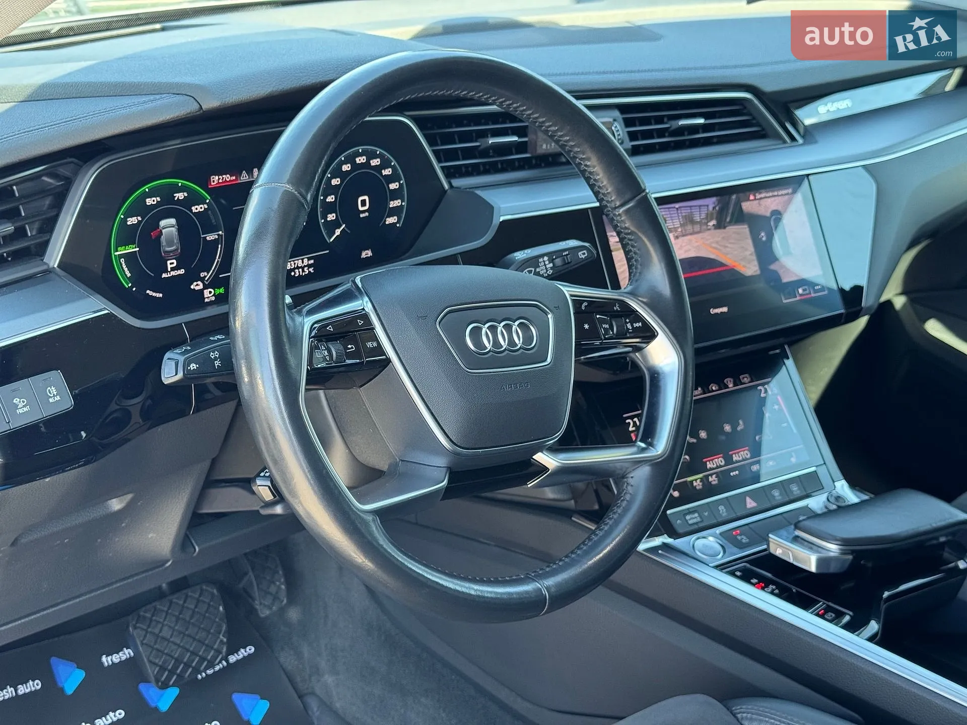 2019 Audi e-tron - мініатюра 16