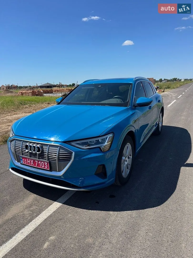 2019 Audi e-tron - мініатюра 2