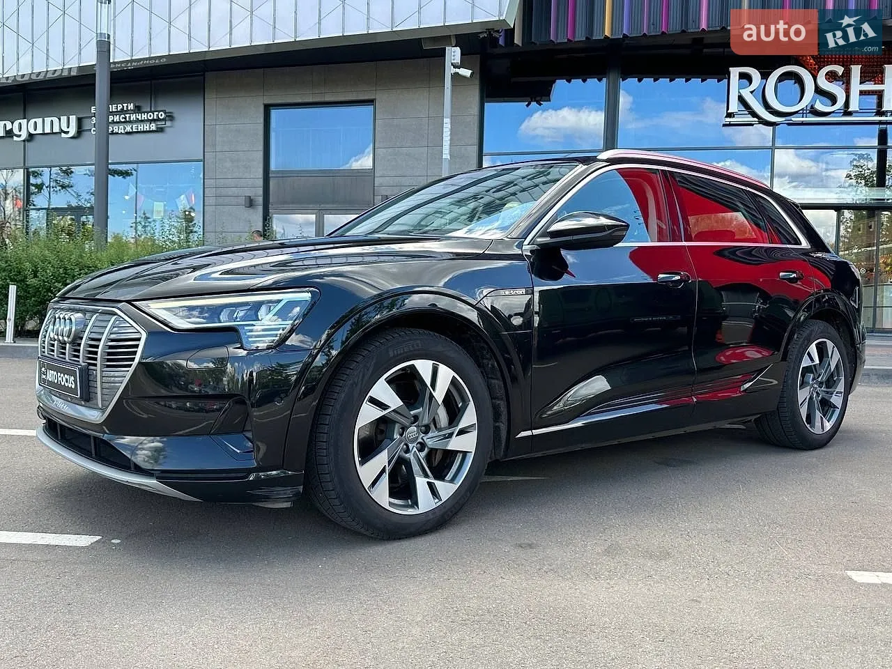 2019 Audi e-tron - мініатюра 3