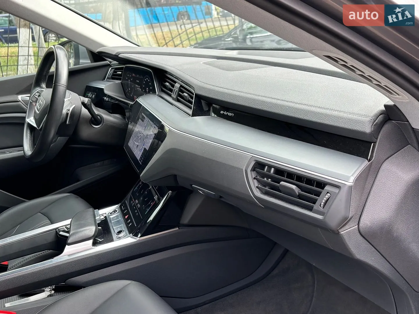 2020 Audi e-tron - мініатюра 57