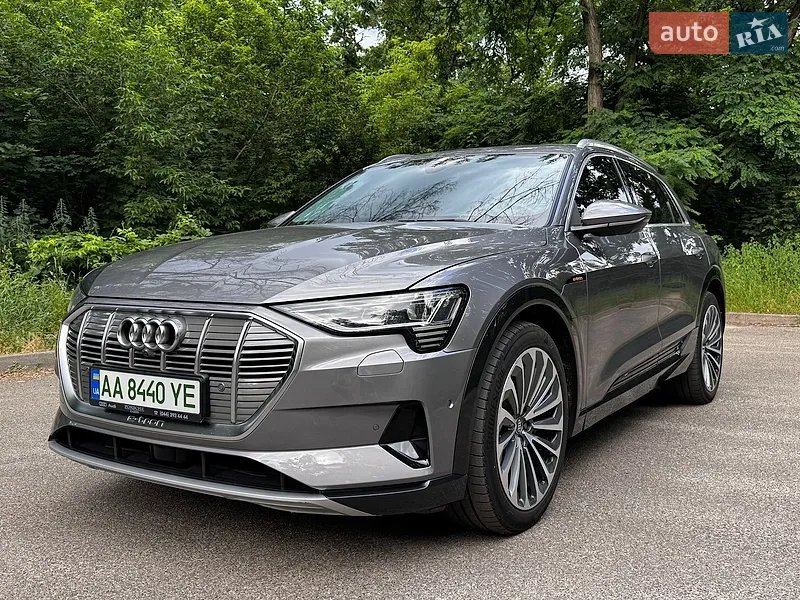 Audi e-tron 2019