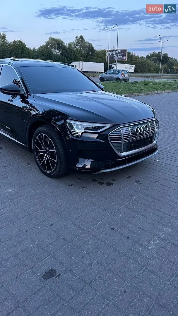 2019 Audi e-tron - мініатюра 7