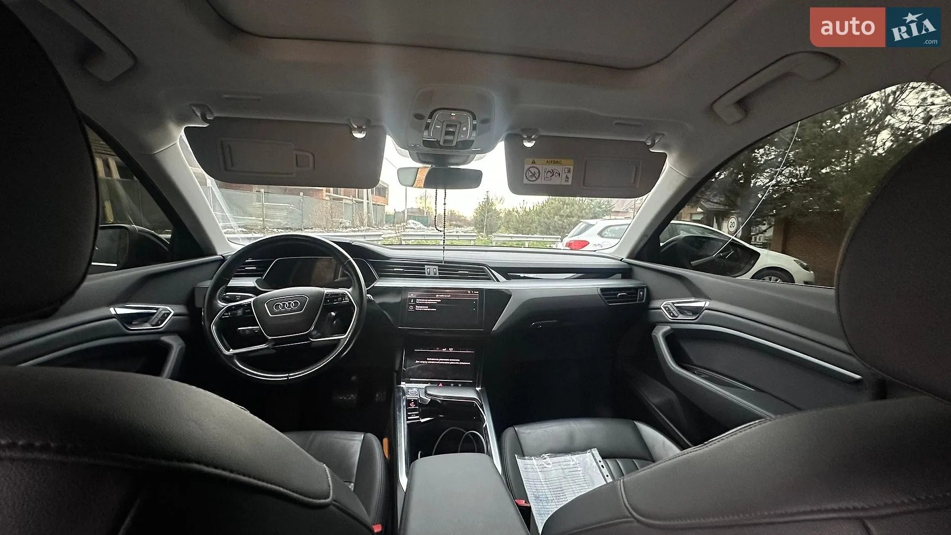 2019 Audi e-tron - мініатюра 21