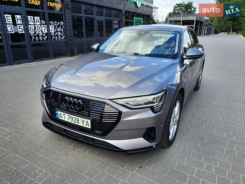 Audi e-tron 2021