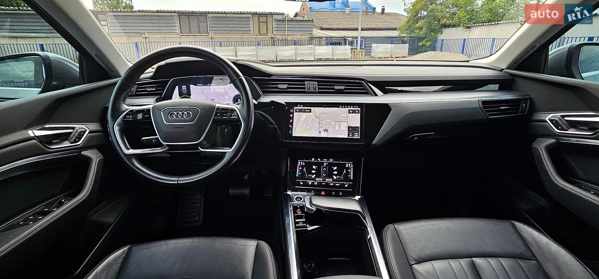 2020 Audi e-tron - мініатюра 94