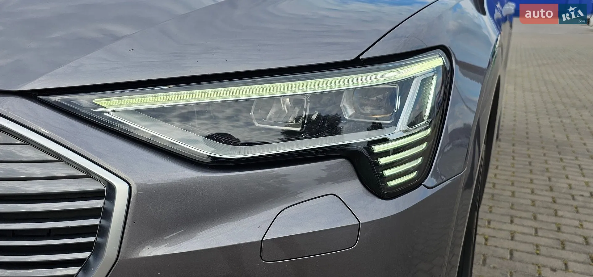 2020 Audi e-tron - мініатюра 108
