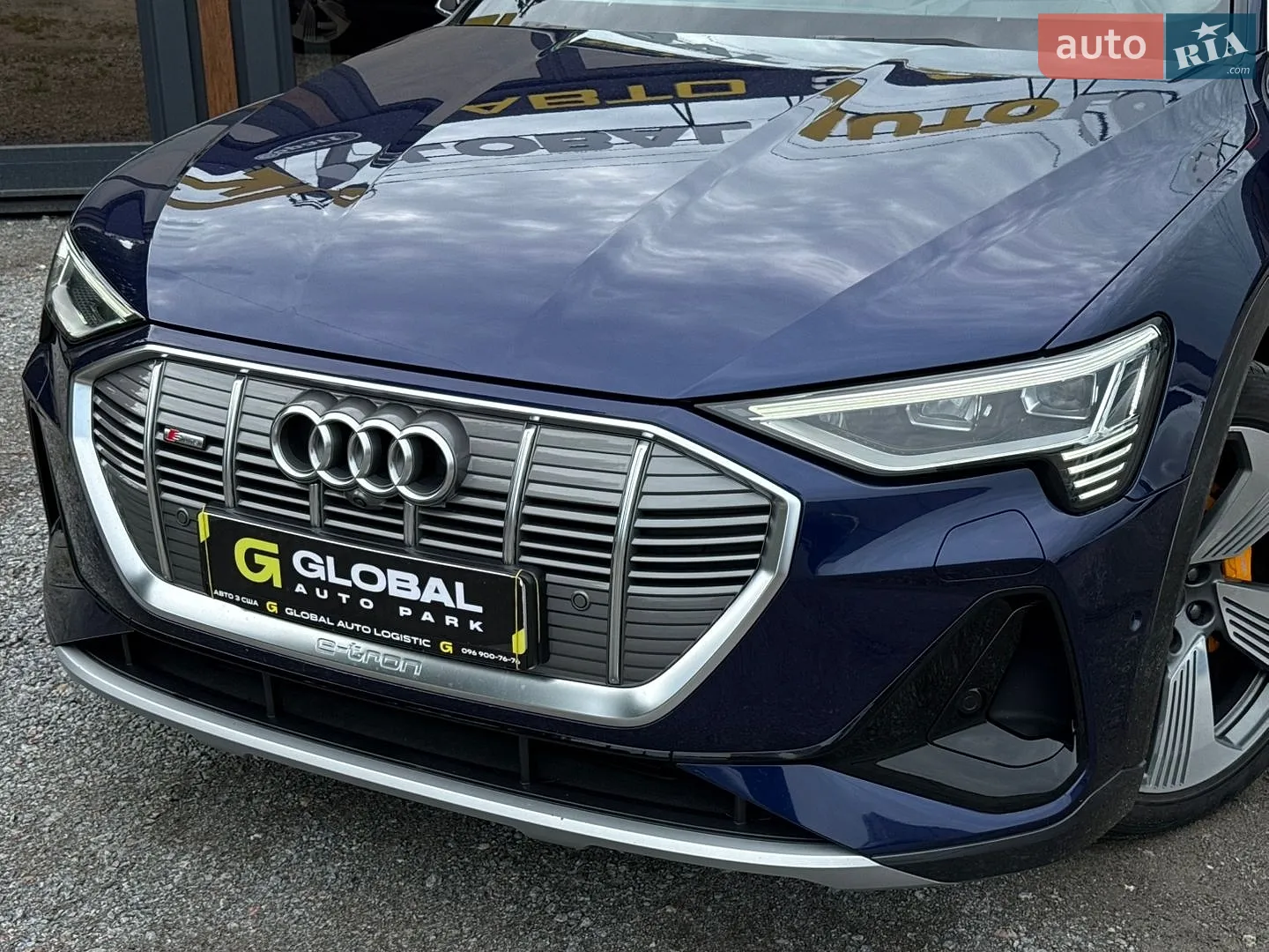 2020 Audi e-tron - мініатюра 8
