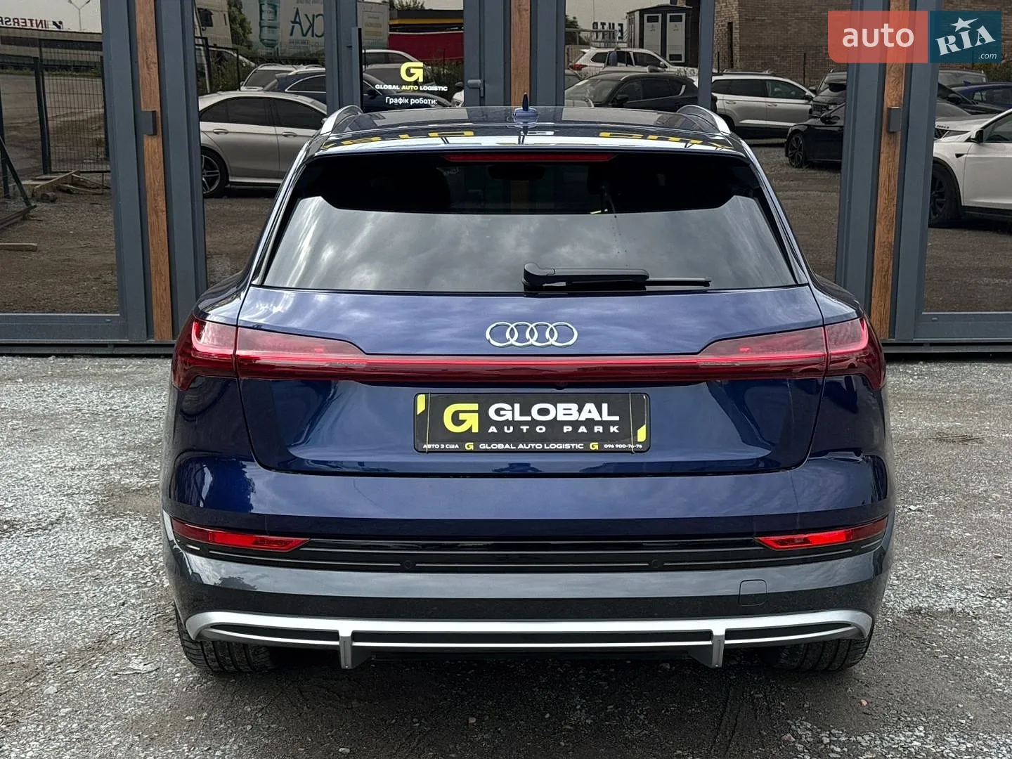 2020 Audi e-tron - мініатюра 35