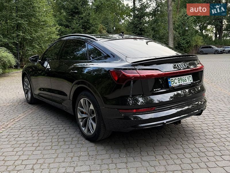 Позашляховик / Кросовер Audi e-tron 2020 в Львові