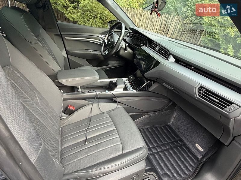 Позашляховик / Кросовер Audi e-tron 2020 в Львові