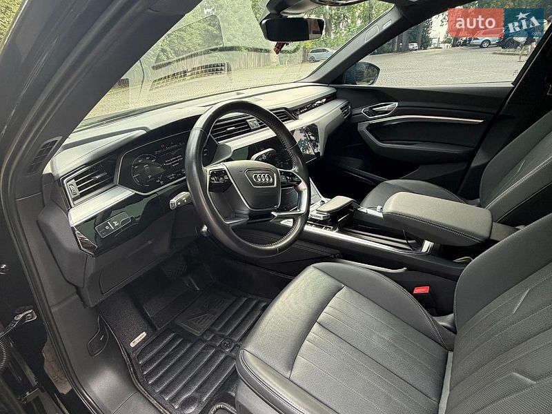 Позашляховик / Кросовер Audi e-tron 2020 в Львові