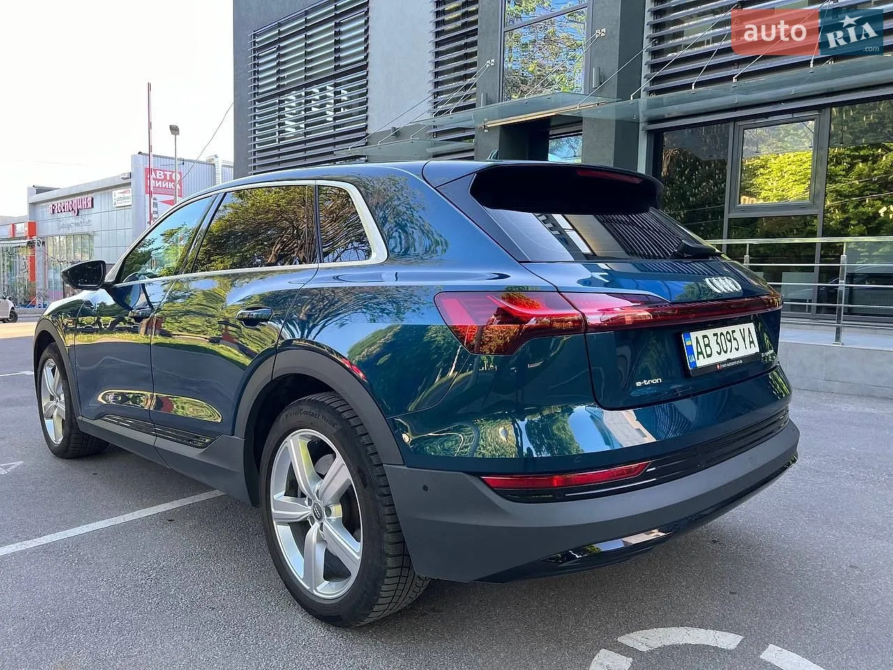 2019 Audi e-tron - мініатюра 8