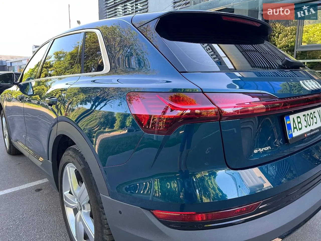 2019 Audi e-tron - мініатюра 11