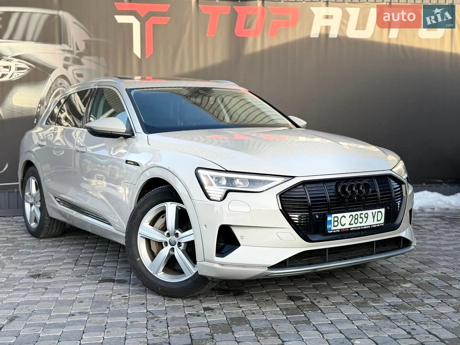 2019 Audi e-tron - мініатюра 11