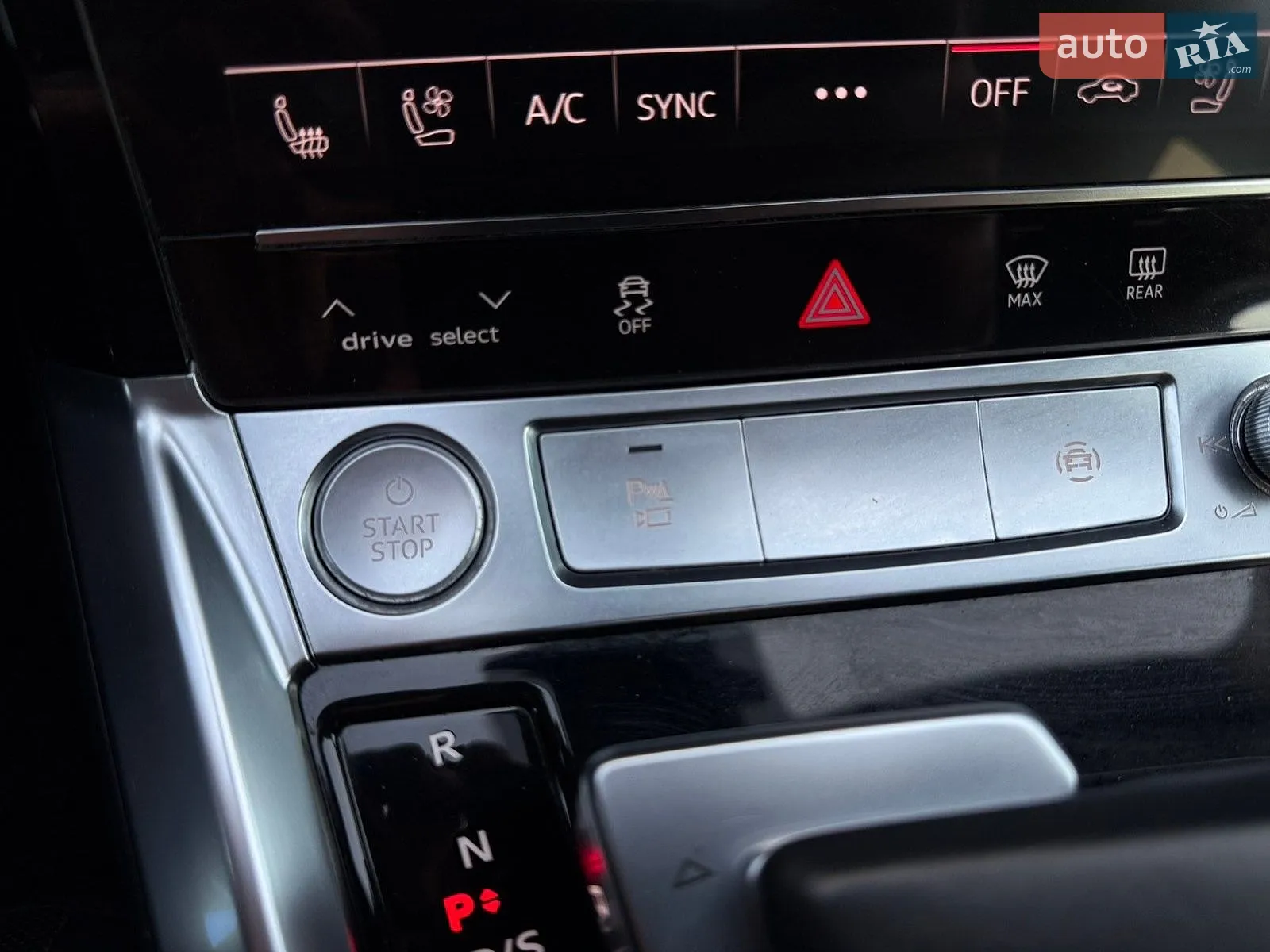 2019 Audi e-tron - мініатюра 26