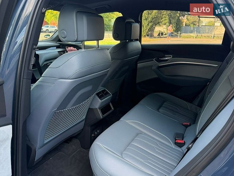 Внедорожник / Кроссовер Audi e-tron 2020 в Киеве