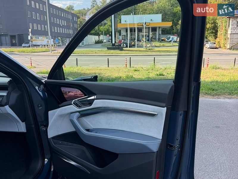 Внедорожник / Кроссовер Audi e-tron 2020 в Киеве