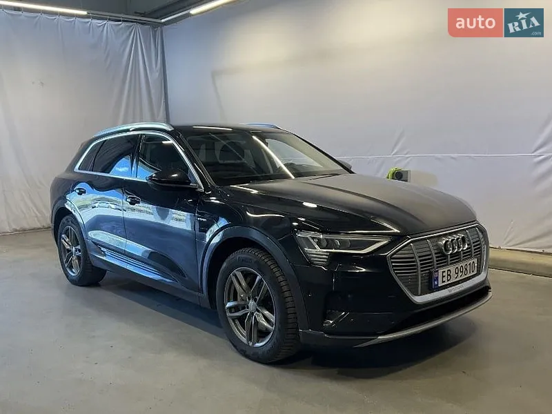 Audi e-tron 2021