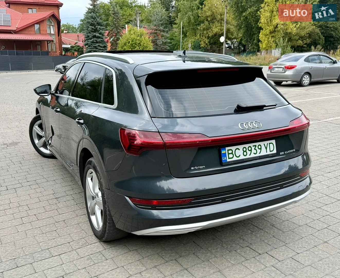 2020 Audi e-tron - мініатюра 31