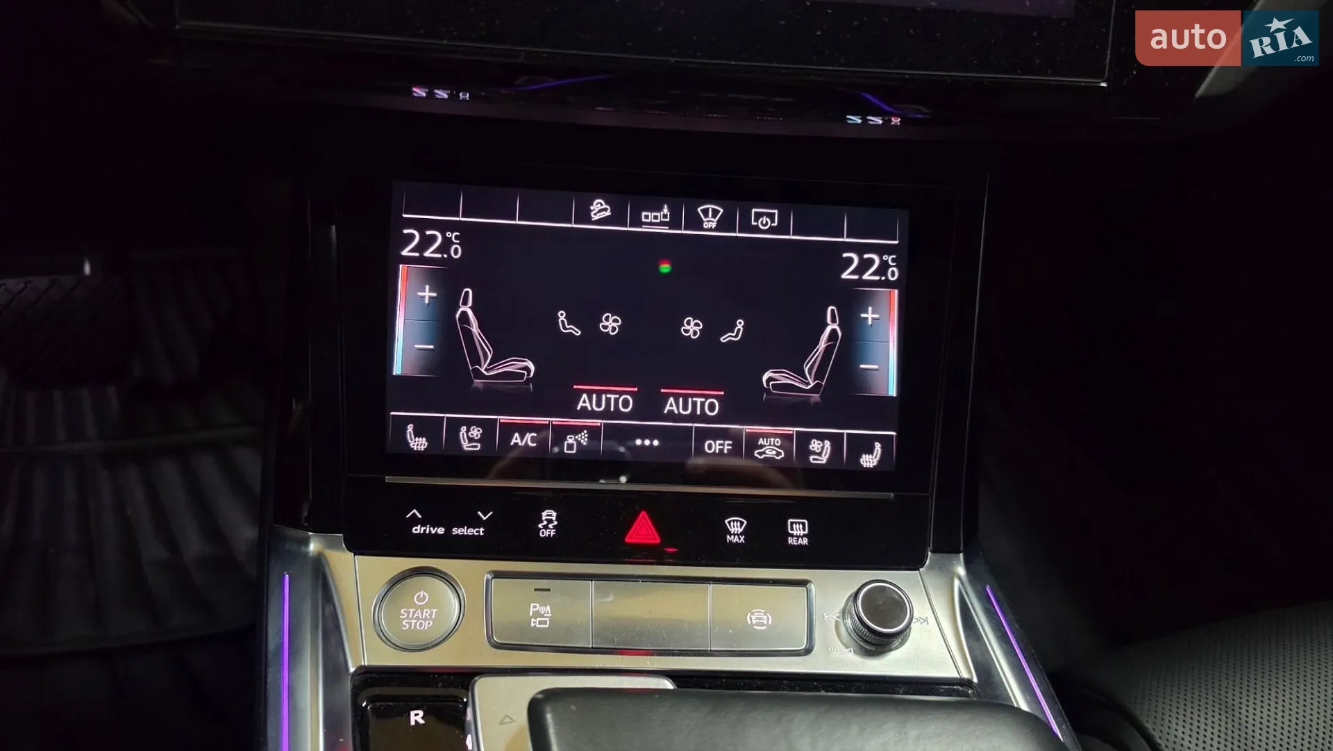 2019 Audi e-tron - мініатюра 22